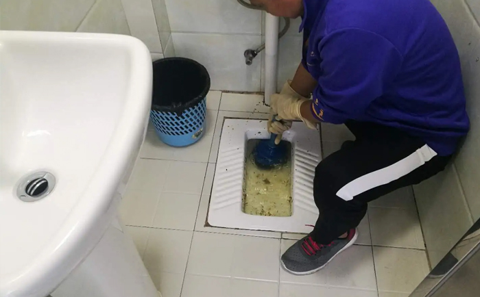 湖里疏通蹲坑